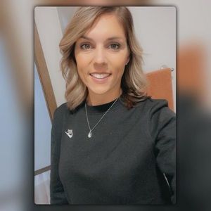 Meet your Posher, Sabrina